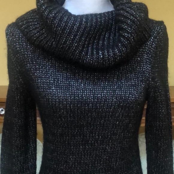 Women’s Vintage GH Bass & Co. Cowl Neck Black Knit PullOver Sweater Size XS - Picture 2 of 16